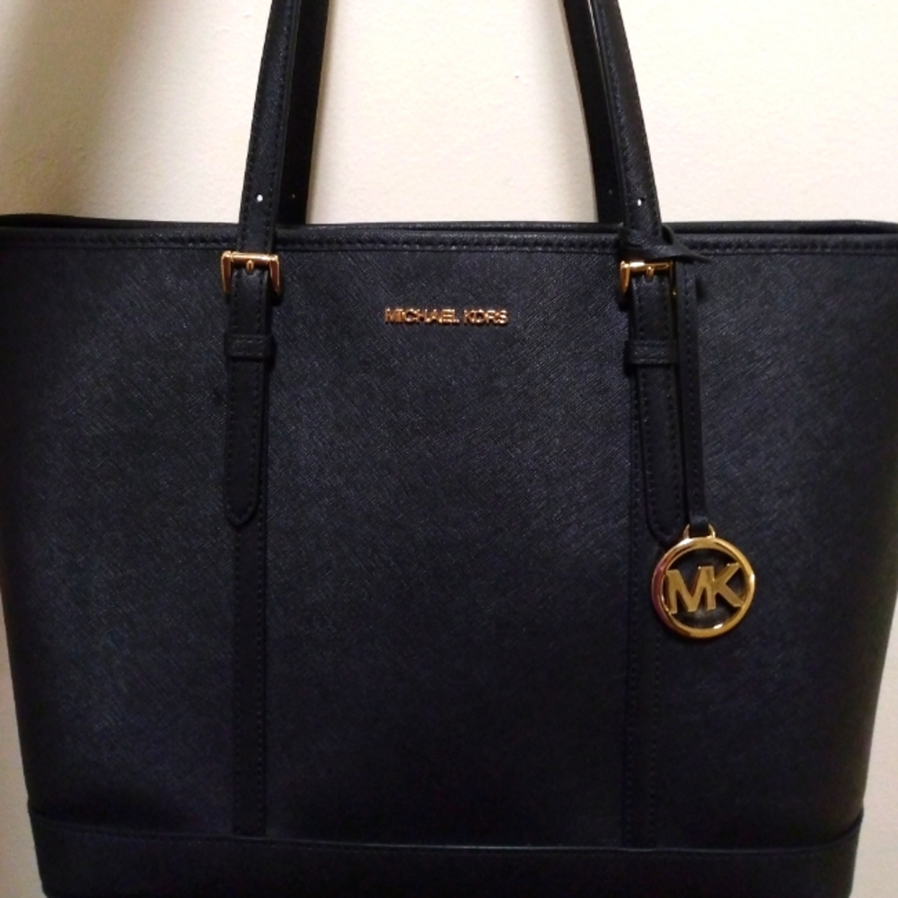 Michael Kors Jet Set Large Travel Saffiano Black Tote
